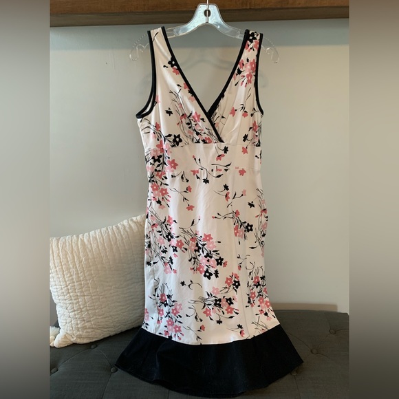 Jonathan Martin Studio Floral Dress - Picture 3 of 8